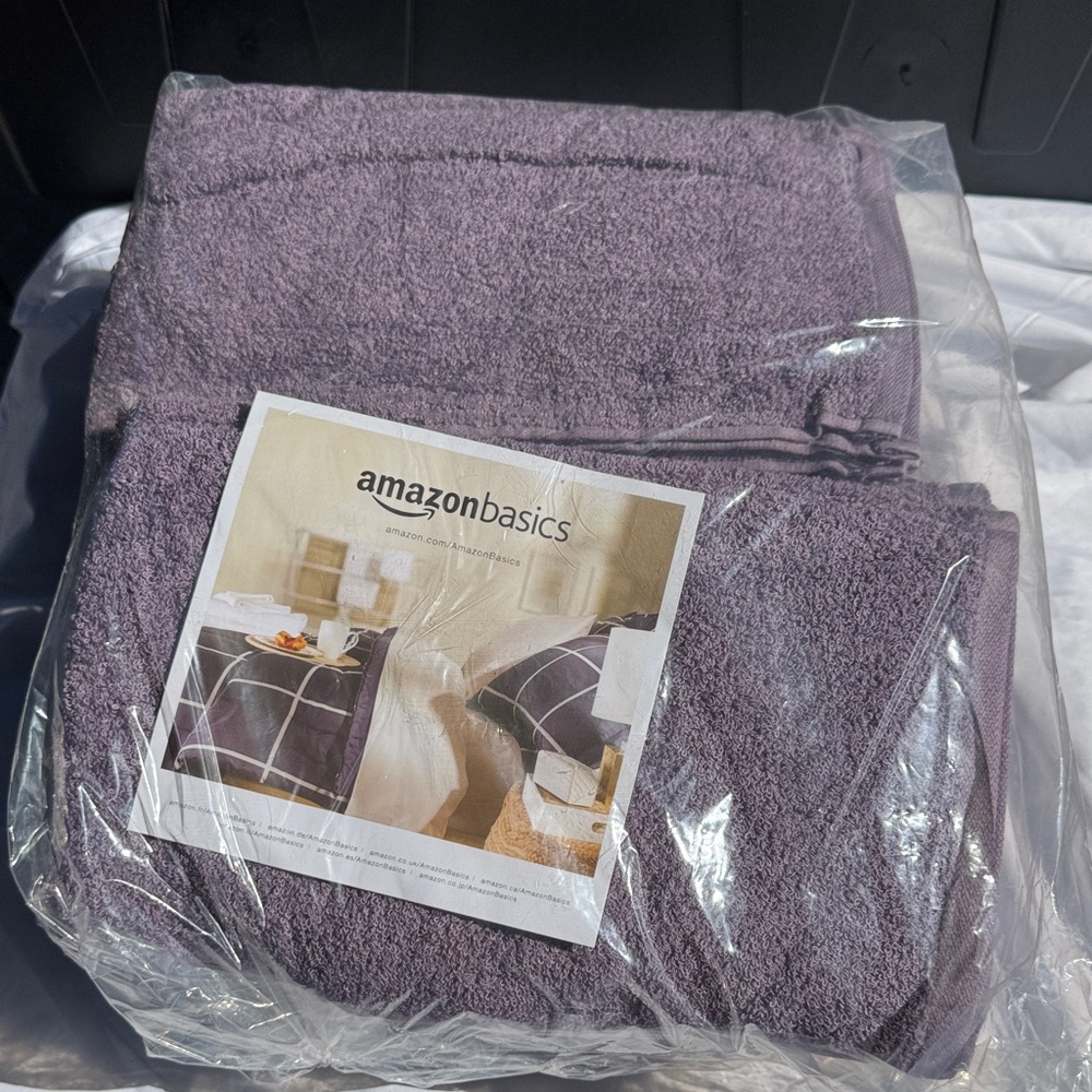 NEW Amazon Basics Soft and Thick Cotton Hand Towels, 16 x 26 in, Purple, 24-Pack